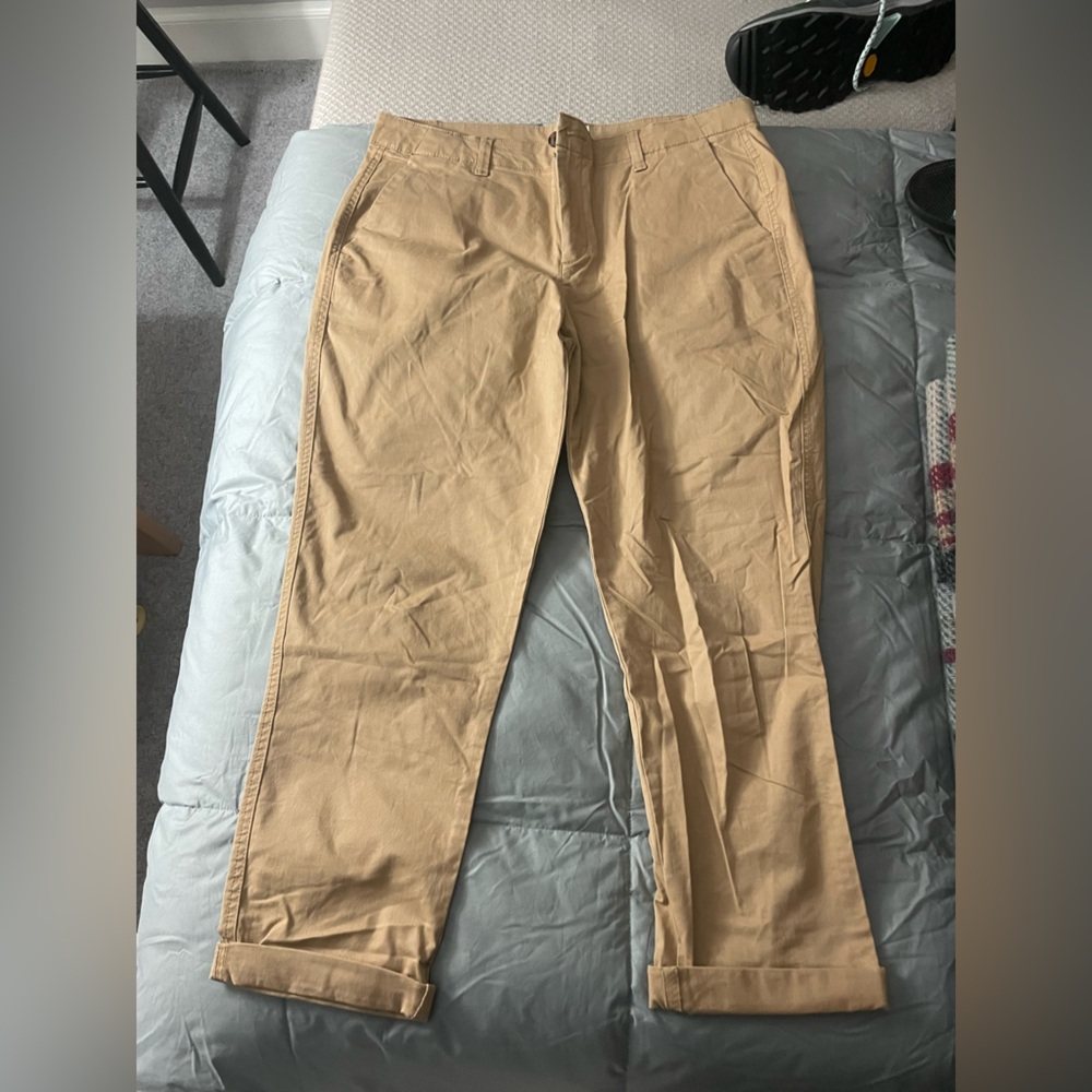 GAP NWOT khaki pants sz 12
